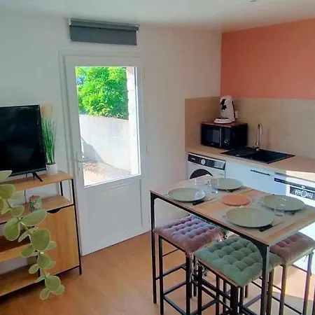 T2 Apartment *